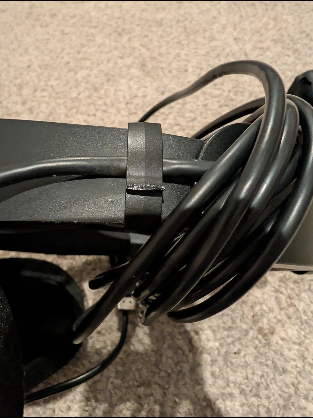 USED BUT IN GREAT CONDITION Oculus Rift S VR Headset and controllers: